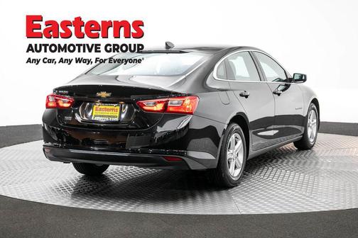 Mosaic Black Metallic 2023 Chevrolet Malibu 1LS