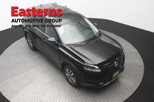 Super Black 2023 Nissan Pathfinder SL 4WD