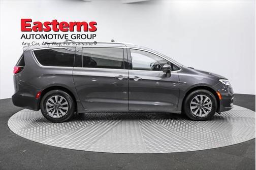 2021 Chrysler Pacifica Hybrid Touring L