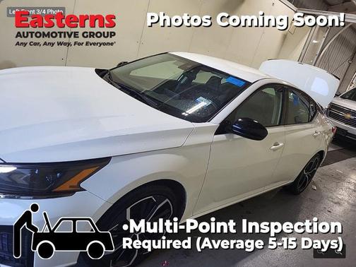 Glacier White 2024 Nissan Altima SR FWD
