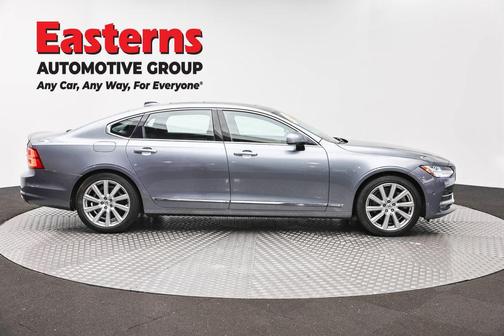 Gray Metallic 2018 Volvo S90 T6 Inscription