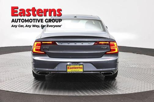 Gray Metallic 2018 Volvo S90 T6 Inscription