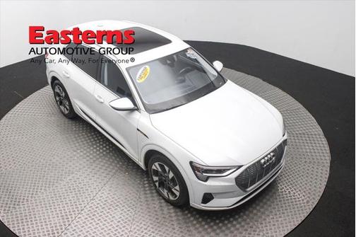 2021 Audi e-tron Premium
