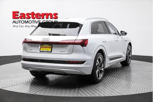 2021 Audi e-tron Premium