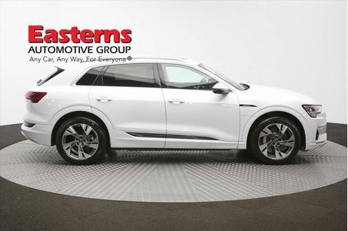 2021 Audi e-tron Premium