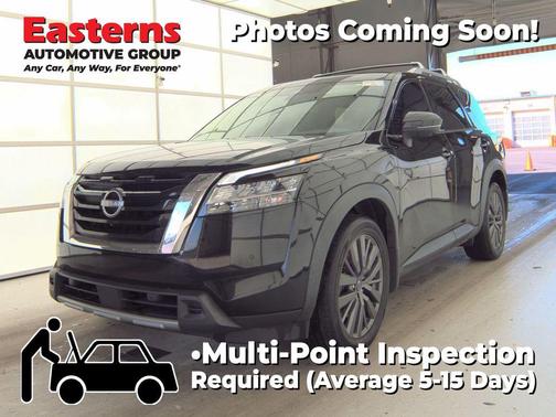 2023 Nissan Pathfinder SL 4WD