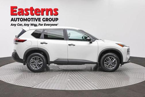 Glacier White 2023 Nissan Rogue S