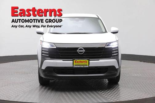 Fresh Powder 2025 Nissan Kicks SV