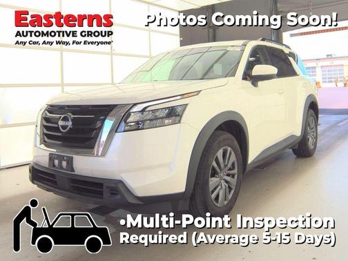 Pearl White Tricoat 2023 Nissan Pathfinder SV 4WD