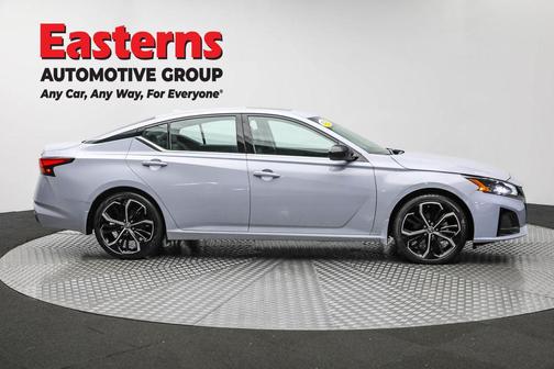 2024 Nissan Altima SR FWD