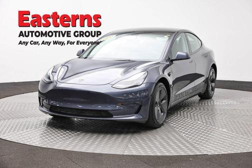 Midnight Silver Metallic 2022 Tesla Model 3 Long Range