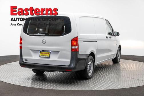 Arctic White 2022 Mercedes-Benz Metris Base