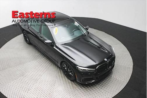 2022 BMW 740 i