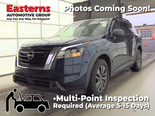 2022 Nissan Pathfinder SV 4WD