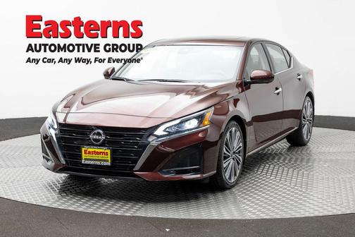 Garnet Pearl Metallic 2023 Nissan Altima 2.5 SL