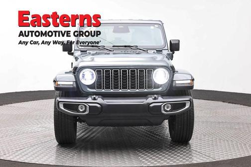 Anvil Clearcoat 2025 Jeep Wrangler 4xe Sahara