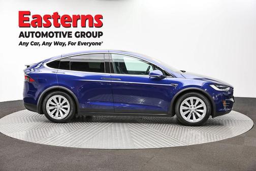 Deep Blue Metallic 2017 Tesla Model X 75D