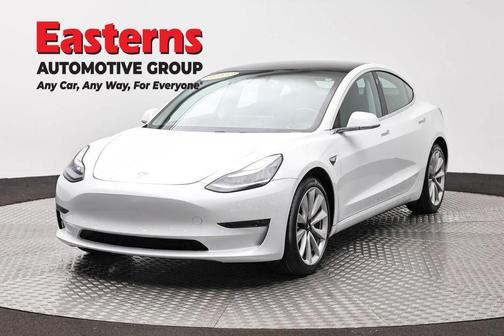 Pearl White Multi-Coat 2019 Tesla Model 3 Standard Range