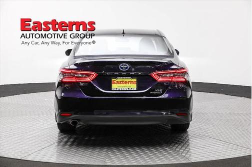 2022 Toyota Camry Hybrid XLE
