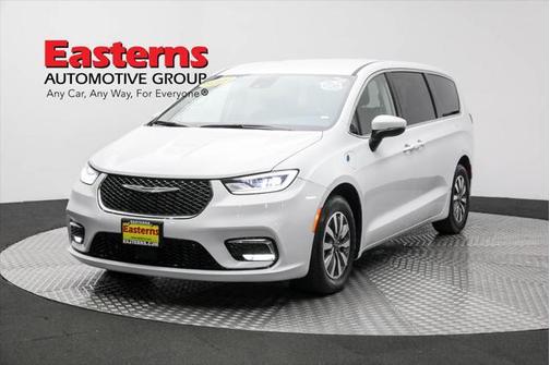 2023 Chrysler Pacifica Hybrid Touring L