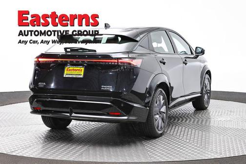 Black Diamond Pearl 2023 Nissan ARIYA ENGAGE
