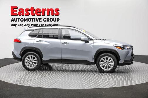 2024 Toyota Corolla Cross LE