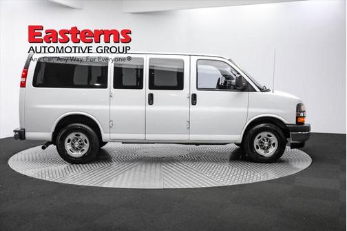 2017 Chevrolet Express 2500 LT