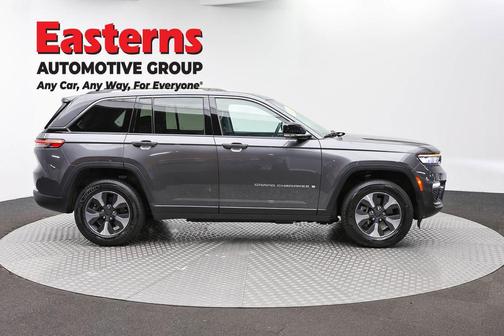 Baltic Gray Metallic Clearcoat 2022 Jeep Grand Cherokee 4xe Base