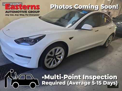 Pearl White Multi-Coat 2023 Tesla Model 3 Standard Range