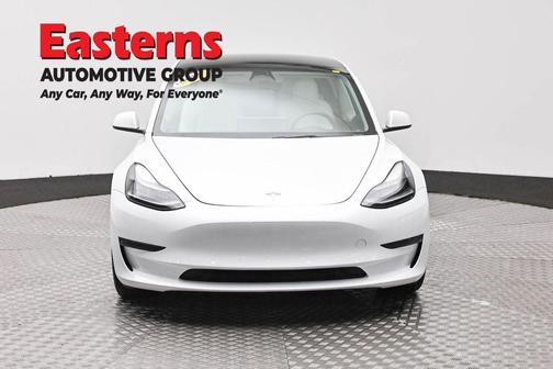 Pearl White Multi-Coat 2023 Tesla Model 3 Standard Range