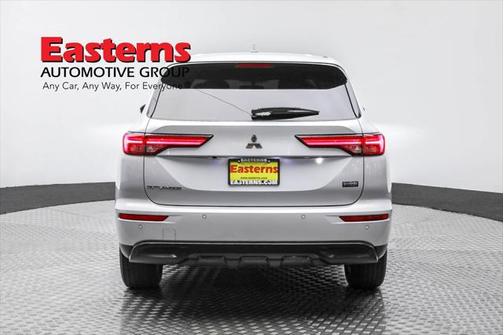 2022 Mitsubishi Outlander ES 2.5 2WD
