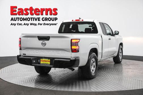 2022 Nissan Frontier S