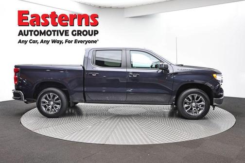 Dark Ash Metallic 2022 Chevrolet Silverado 1500 LT