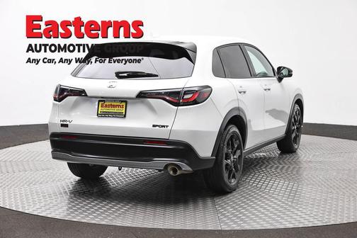 Platinum White Pearl 2023 Honda HR-V AWD Sport