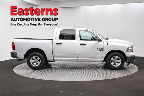 Bright White Clearcoat 2023 RAM 1500 Classic SLT