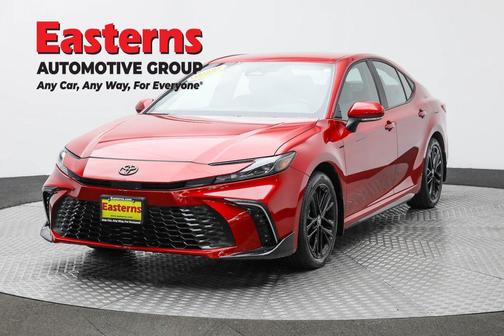 Supersonic Red 2025 Toyota Camry SE