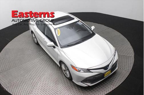 2020 Toyota Camry Hybrid XLE