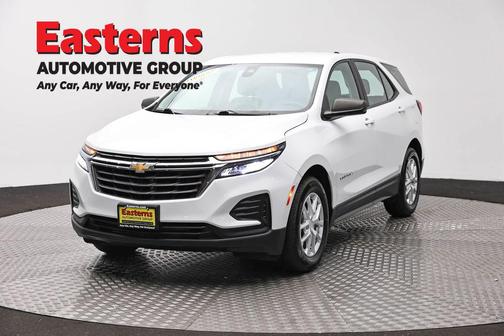 Summit White 2022 Chevrolet Equinox LS