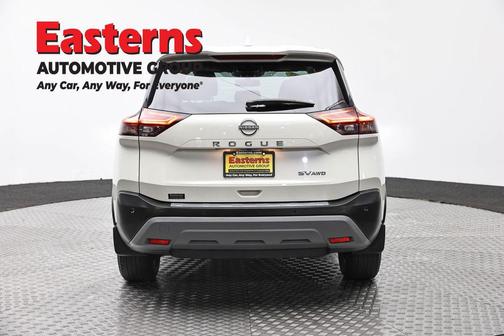 Pearl White Tricoat 2023 Nissan Rogue SV