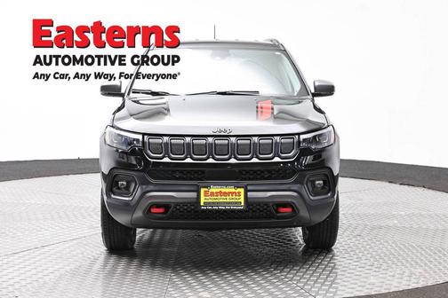 Diamond Black Crystal Pearlcoat 2022 Jeep Compass Trailhawk