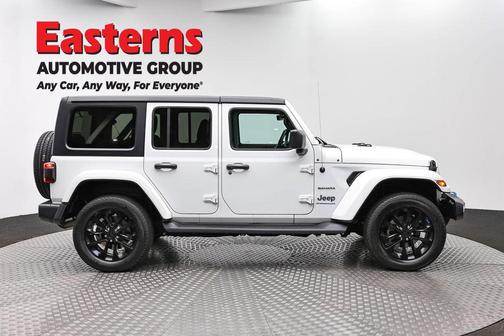 Bright White Clearcoat 2023 Jeep Wrangler 4xe Sahara
