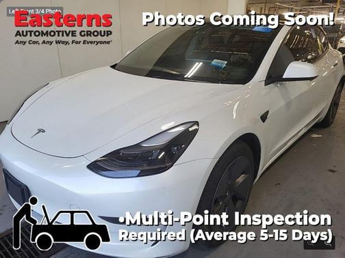 Pearl White Multi-Coat 2023 Tesla Model 3 Standard Range