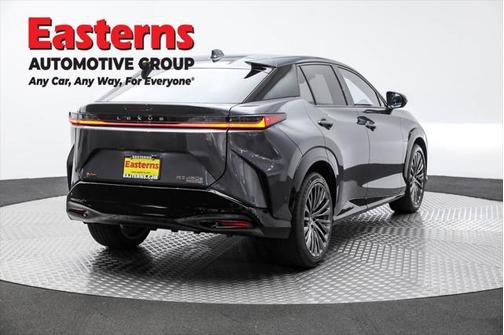 2023 Lexus RZ 450e Luxury