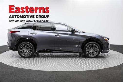 2023 Lexus RZ 450e Luxury