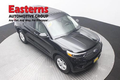 Black Metallic 2023 Ford Explorer Base