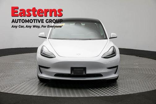 Pearl White Multi-Coat 2023 Tesla Model 3 Standard Range