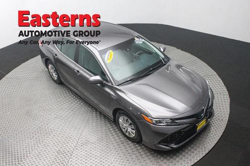2018 Toyota Camry Hybrid LE