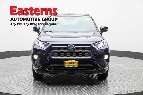 2020 Toyota RAV4 Hybrid SE