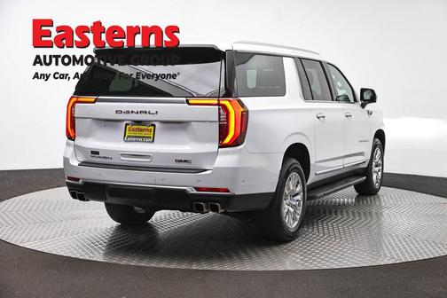 Summit White 2025 GMC Yukon XL Denali