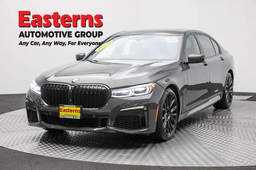 2022 BMW 740 i